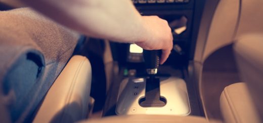 Jedete na dovolenou autem? Přinášíme tipy, které zajistí bezproblémovou jízdu