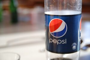 Z historie Pepsi, aneb seznamte se s érou sladkých nápojů