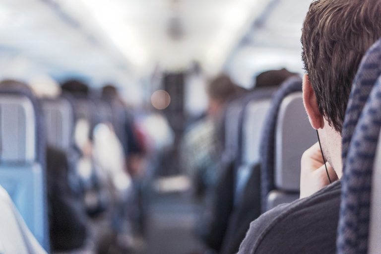 Jak zvládnout jet lag? Aneb vyrovnejte se s časovými změnami