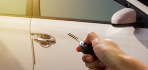 Jak správně prodat auto a vyhnout se problémům?